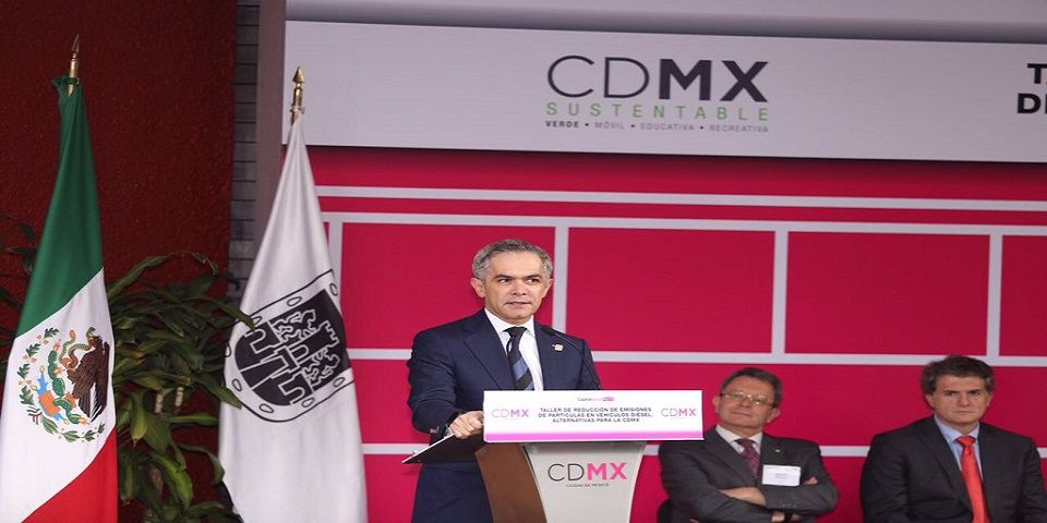 Denuncia fue clave para detención de asaltantes en Periférico: Mancera