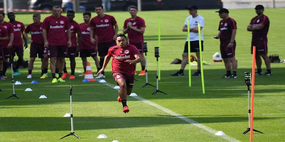 Marco Fabián sin ver acción en la Bundesliga