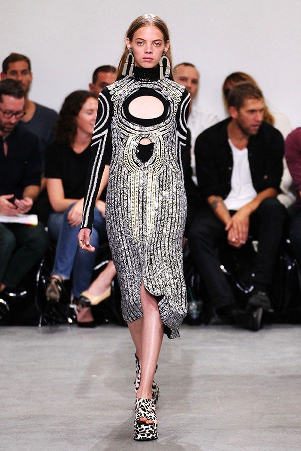 La modelo mexicana que está conquistando las pasarelas - MarianaZaragozaNYFW-z