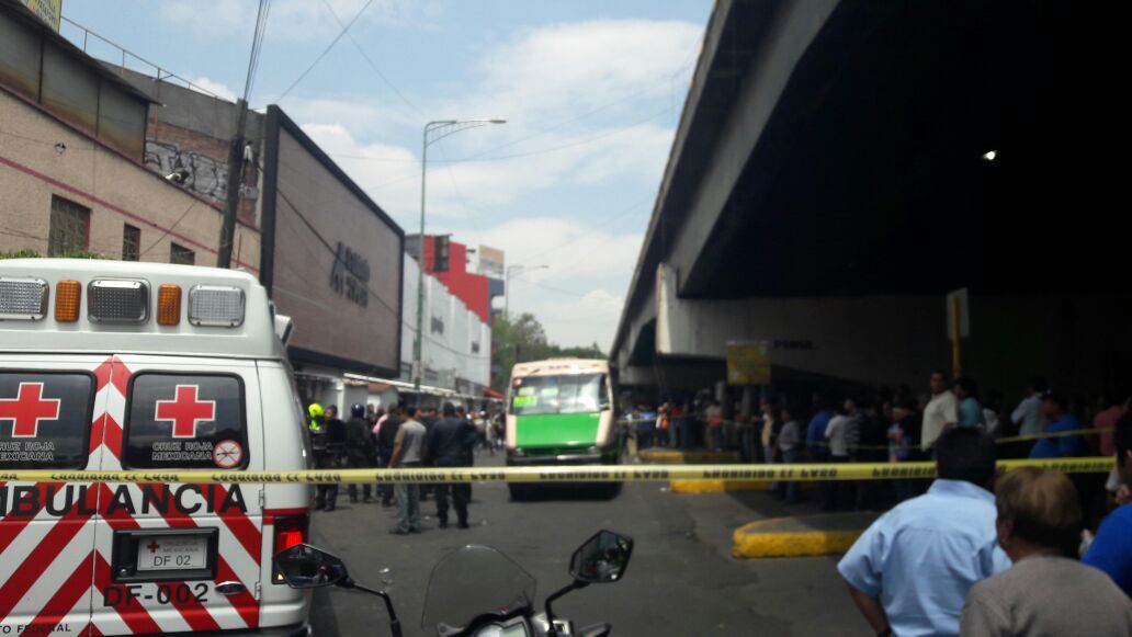 Asalto a transporte público en la colonia Tacuba deja dos muertos - Marina-Nacional-7