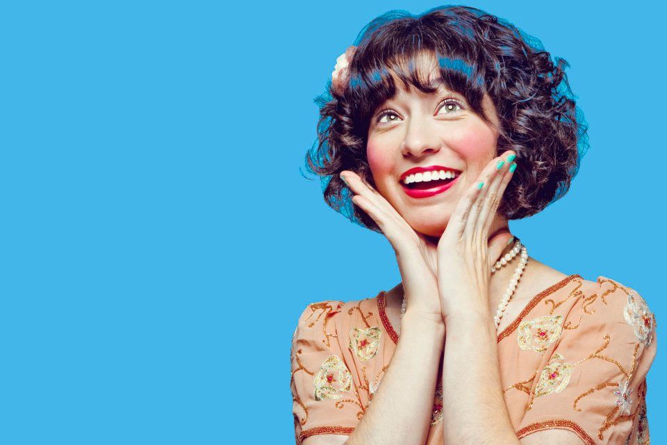 Primera mujer latina llega a elenco de "Saturday Night Live" - Melissa-Villasenor-1_0-1