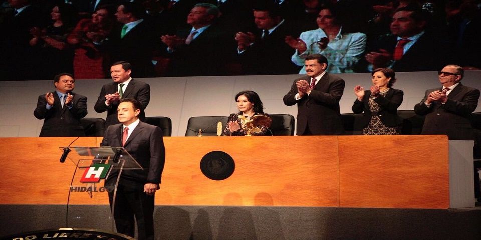 Rinde protesta Omar Fayad como gobernador de Hidalgo