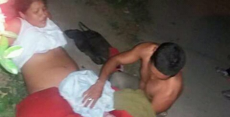Niegan atención a embarazada y da a luz afuera de Hospital en Veracruz