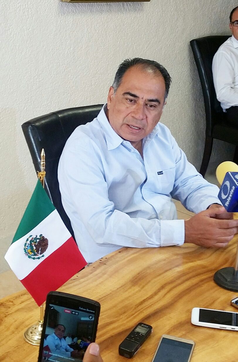 Gobernador de Guerrero pide estar atentos a las lluvias - WhatsApp-Image-2016-09-07-at-5.02.33-PM