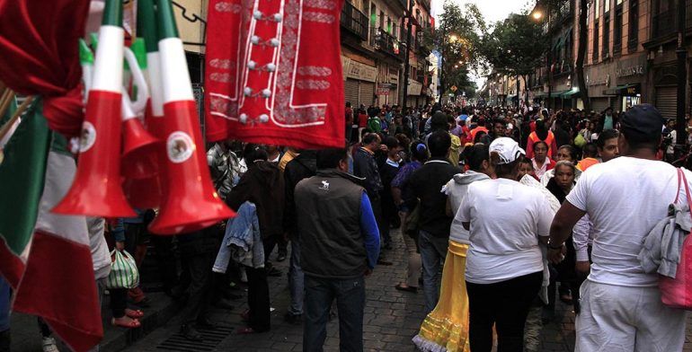 La celebración en el Zócalo para la fiesta del Grito de Independencia - Zócalo-filtros-grito-RA-_RAL3277-copy-770x392