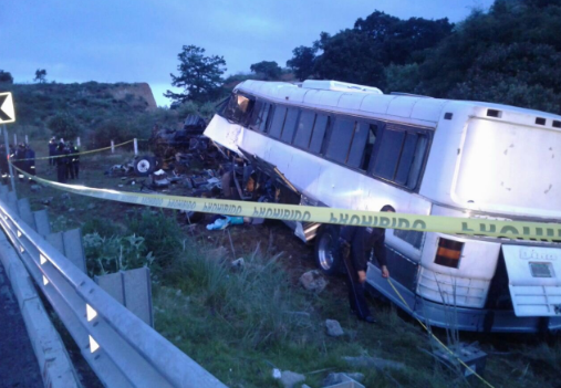 Choque en Autopista México-Puebla deja 3 muertos y 40 heridos - accidente-mexico-puebla-2
