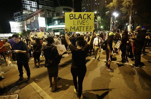 Alcaldesa de Charlotte impone toque de queda - afdb874d57883230a50f6a706700ceeb