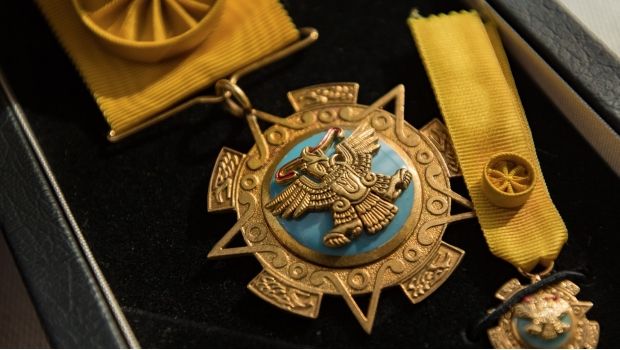 Entregarán condecoración del Águila Azteca a 31 franceses - aguila-azteca-1
