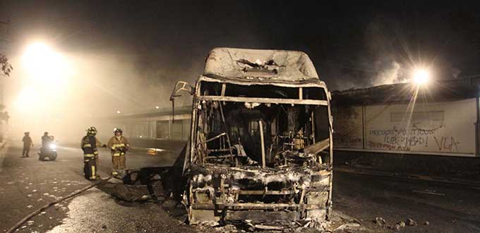 Juez otorga 33 años de prisión a individuo que incendió Metrobús en C.U.