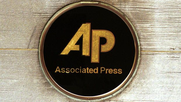 Associated Press demanda al FBI por celular desbloqueado en investigación - ap