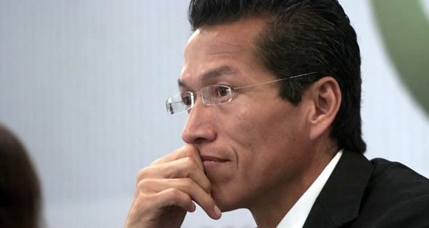 Renuncia Aristóteles Núñez al SAT