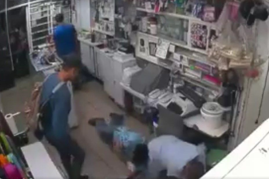 VIDEO: asaltan veterinaria en Azcapotzalco