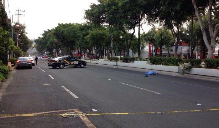 Atropellan a hombre en Calzada de Guadalupe Atropellan a hombre en Calzada de Guadalupe