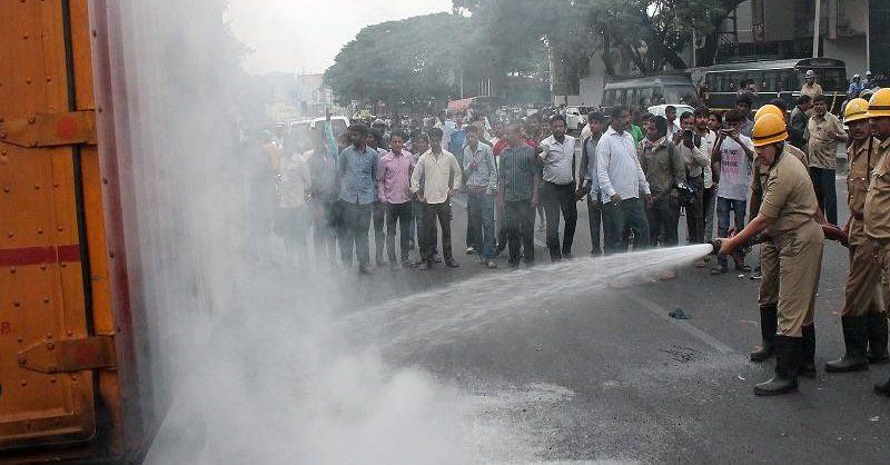 Detienen a 400 personas en Bangalore por conflictos con el agua - bangalore