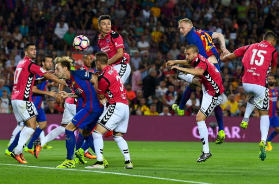Deportivo Alavés logra la hazaña y vence 2-1 al Barcelona - barca-3