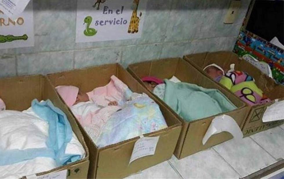 Utilizan en Venezuela cuneros de cartón para recién nacidos