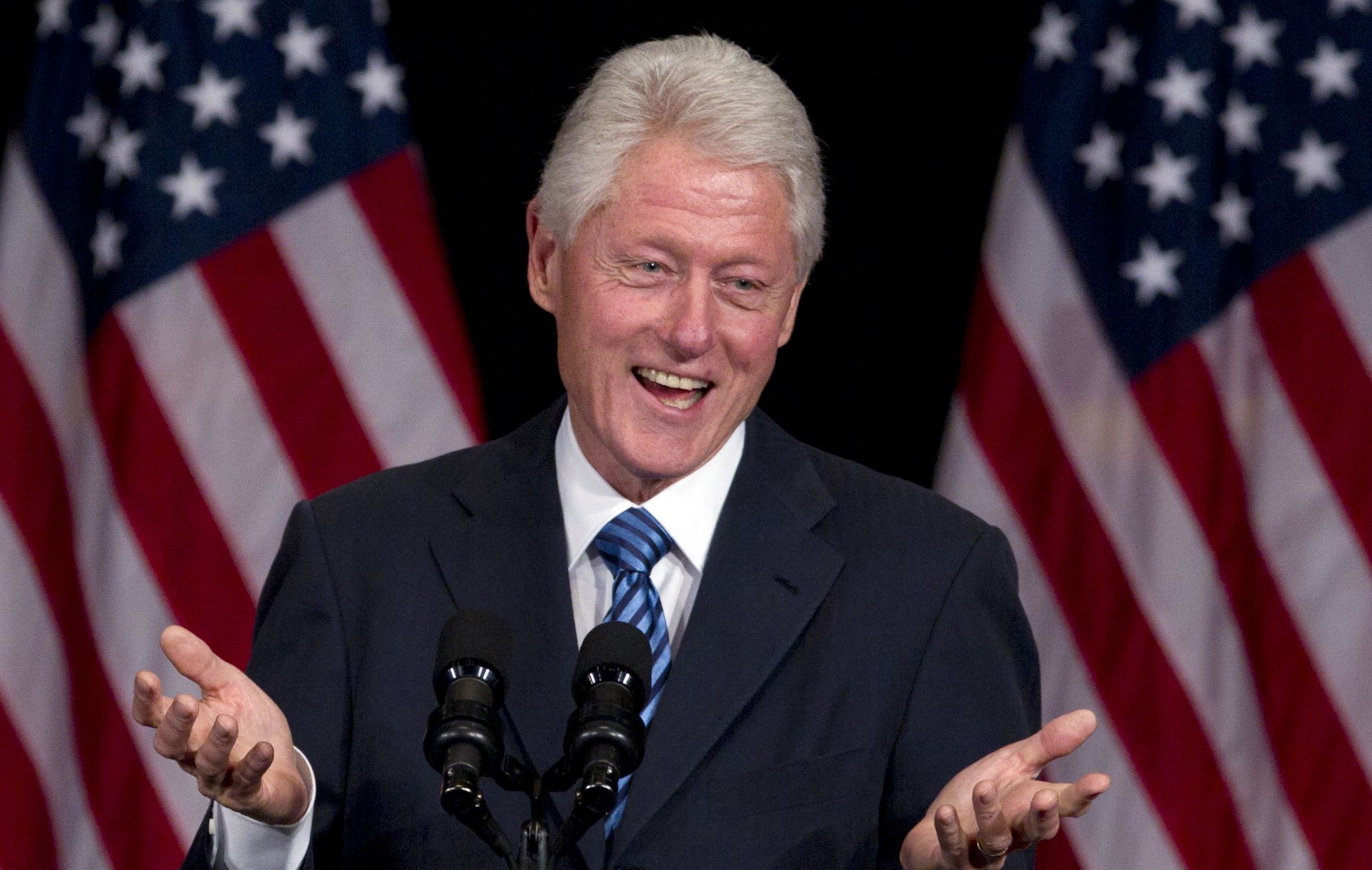 Ninguno de los cinco presidentes con vida de EE.UU. votará por Trump - bill-clinton-smiling_0