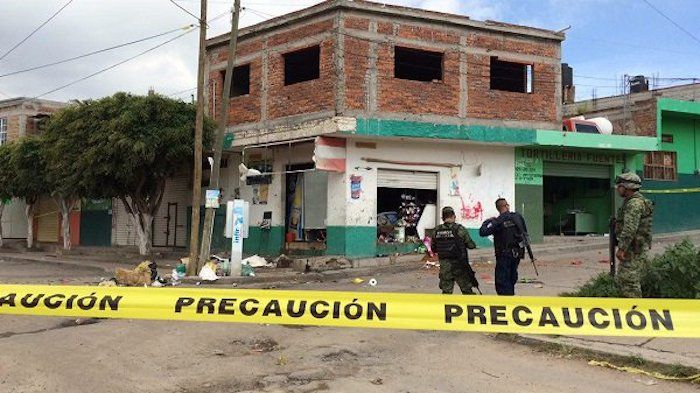 Mochilas explosivas aterrorizan comercios en Abasolo, Guanajuato