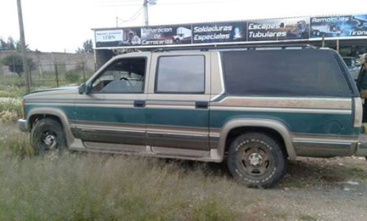 Hallan tres cadáveres dentro de camioneta en Zacatecas