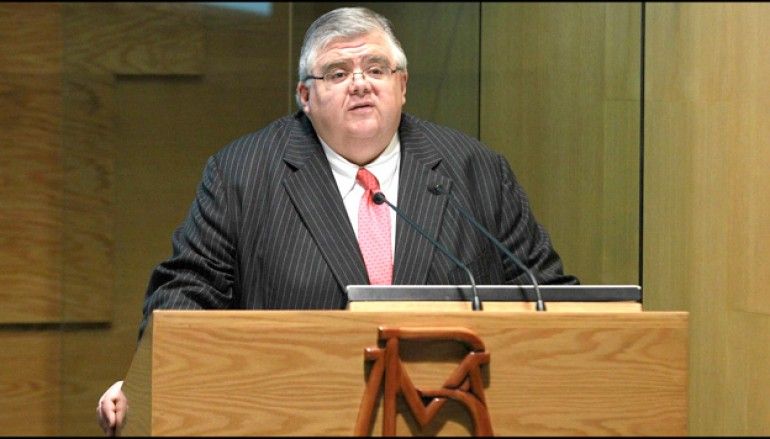 Con Trump, México tendría un huracán: Carstens