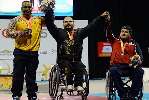 Mexicano consigue medalla de bronce en levantamiento de potencia - castillo