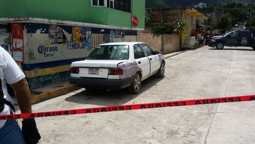 Hallan dos cuerpos desmembrados en taxi de Chilpancingo - ce79f598-6b74-4e40-a5d8-7310935f35a7