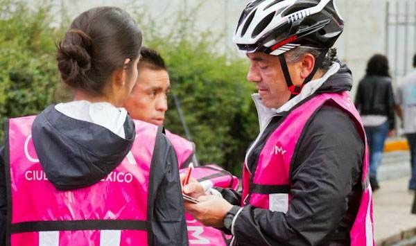 Regalarán chalecos y placas para ciclistas