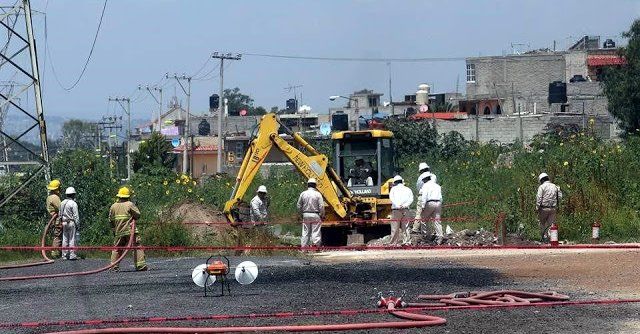 Pemex atiende fuga de gas LP por toma clandestina en Estado de México