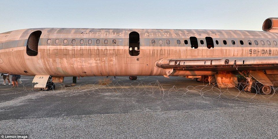 Galería: el aeropuerto en Chipre abandonado hace 40 años - chipre4