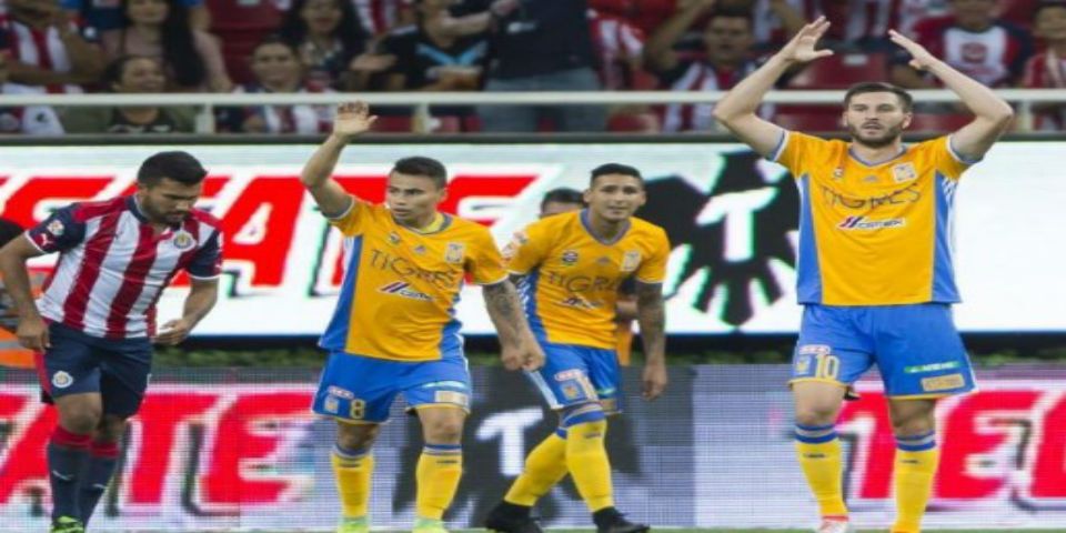 Chivas cae ante el líder Tigres