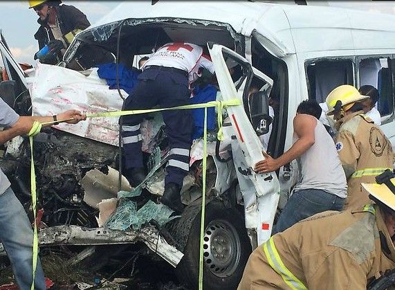 Accidente deja 11 muertos y ocho heridos en Jalisco - choque-jalos