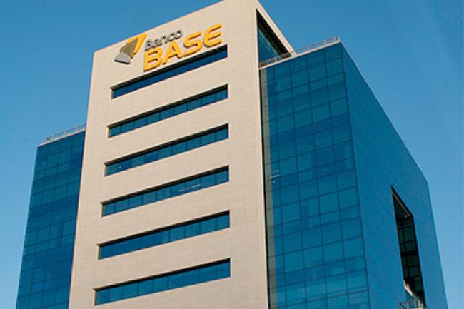 Salud de Hillary Clinton impacta al mercado cambiario - clinton-3