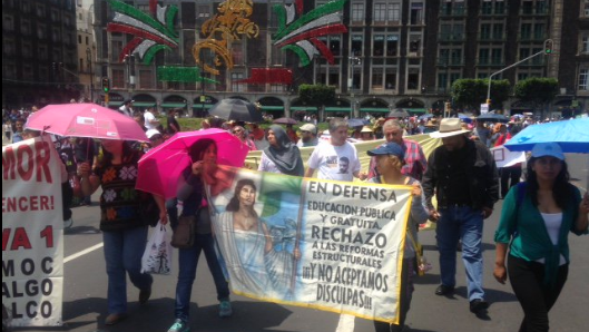 CNTE llega al Zócalo de la Ciudad de México