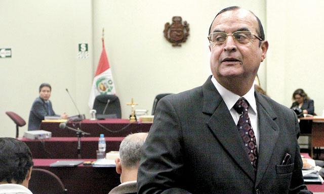 Condenan a 22 años de prisión a exasesor de Fujimori