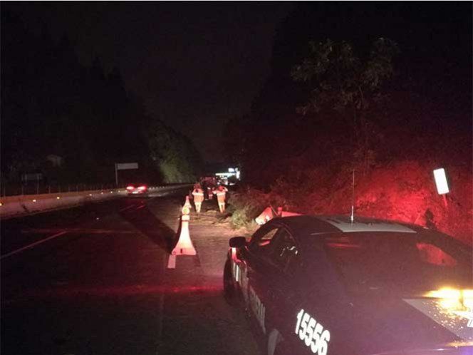 Tras deslave, habilitan la circulación en la autopista México-La Marquesa