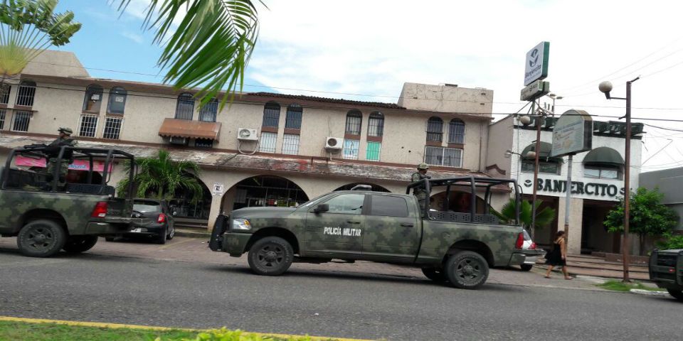 Asaltan sucursal de Banjército en Lázaro Cárdenas