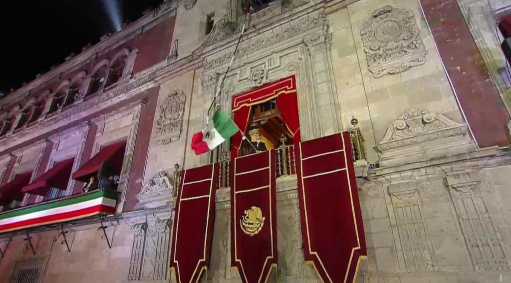 Peña Nieto da su cuarto Grito de Independencia desde Palacio Nacional - grito-8-1024x567