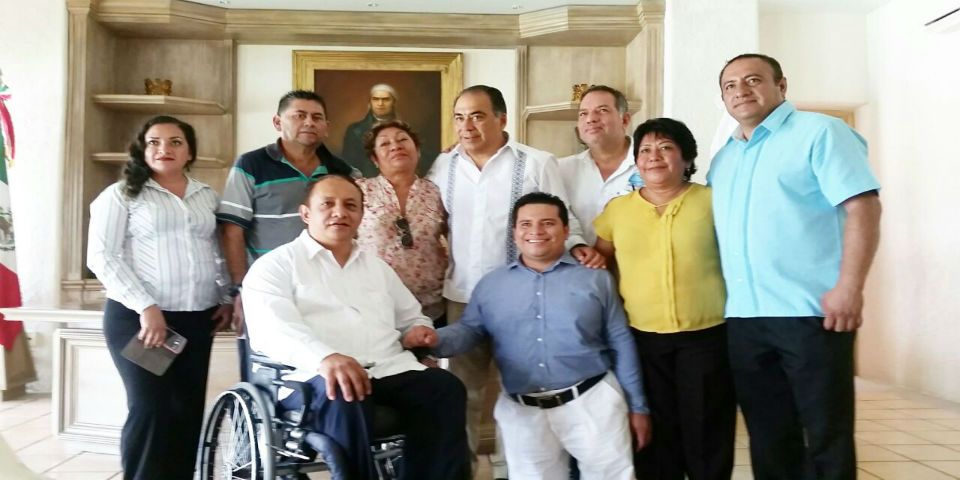 Héctor Astudillo se reúne con el Movimiento Nacional por la Inclusión y Democracia