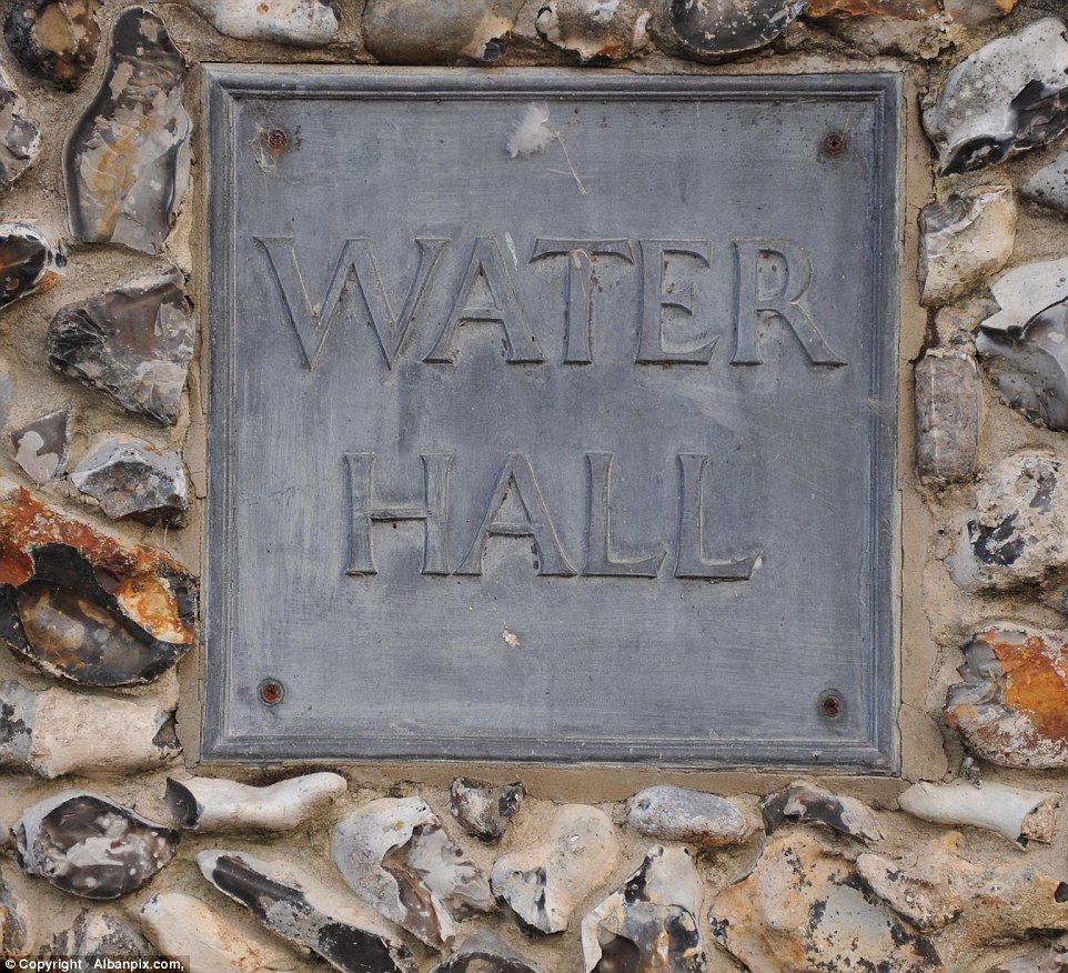 Galería: la mansión que está buscando comprar el príncipe Harry - harry16