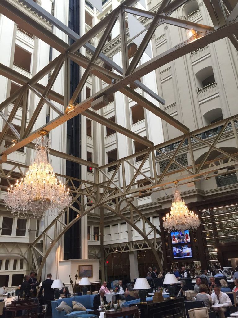 Abre sus puertas el nuevo hotel de Donald Trump en Washington - hotel-donald-trump-3-768x1024