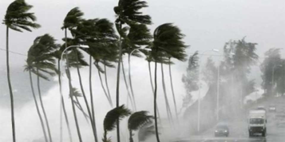 Cancelan vuelos Interjet y Volaris por huracán Newton