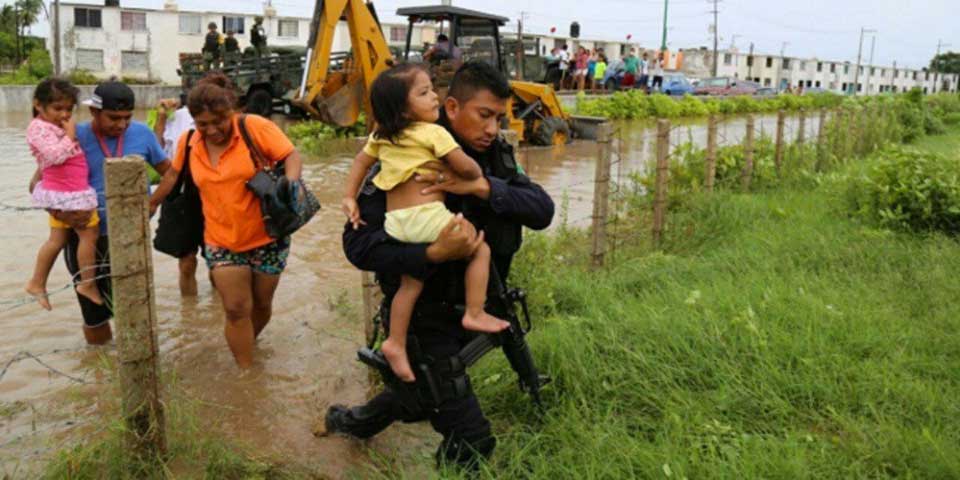 Declaran emergencia para Uruapan por inundación