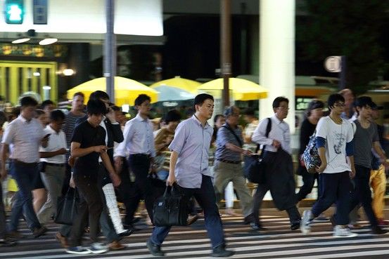 Preocupa a Japón falta de interés de jóvenes por el sexo - jovenes-japon-2