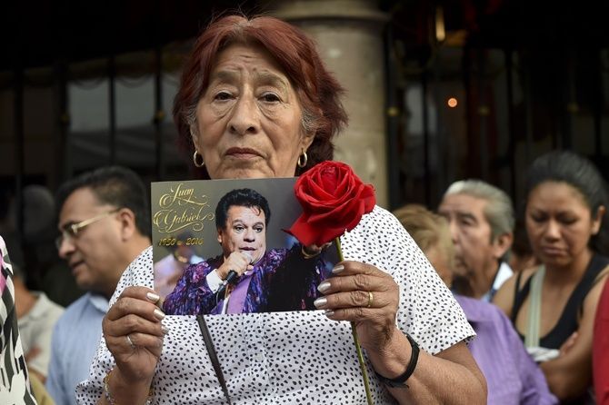 El sábado llegarán las cenizas de Juan Gabriel a Ciudad Juárez - juanga-1