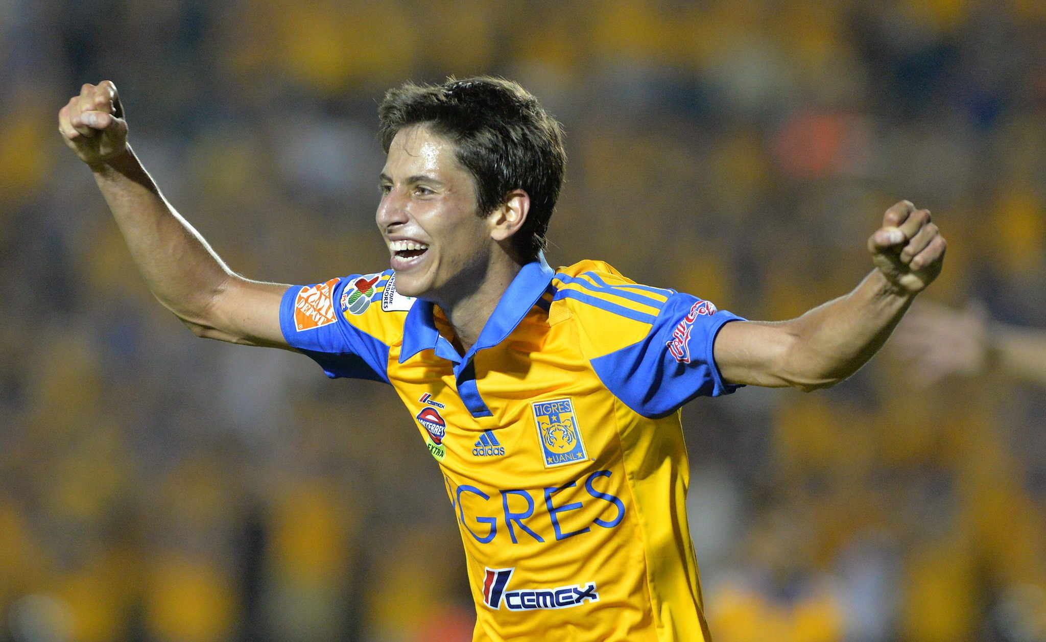 Jürgen Damm sale del hospital - jurgen-damm-celebrando-un-gol-con-tigres-efe-afp