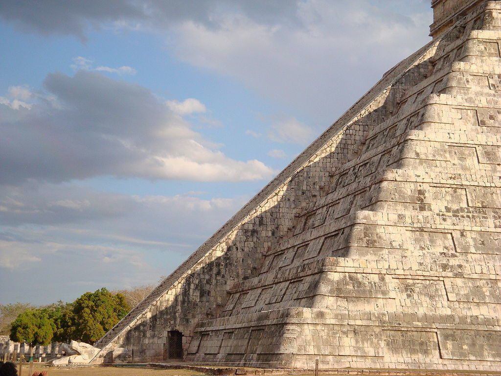 El descenso de la serpiente emplumada en Chichén Itzá - kukulkan-1024x768