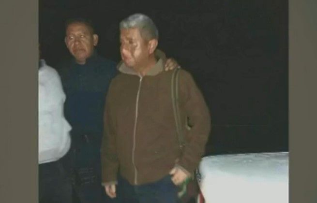 Liberan a mando policíaco retenido por normalistas en Michoacán - liberación