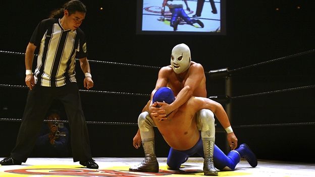 Senado aprueba Día Nacional de la Lucha Libre - lucha-libre-santo-blue-demon