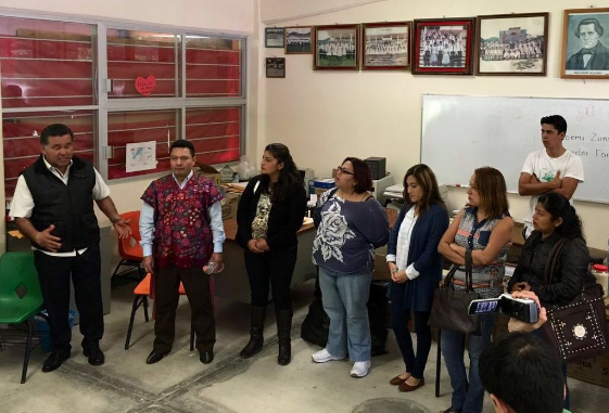 Padres de familia destituyen a maestros de la CNTE en Chiapas - maestros-zinacantan