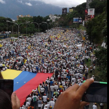 Venezolanos toman las calles y piden salida de Maduro - marchas-venezuela-4